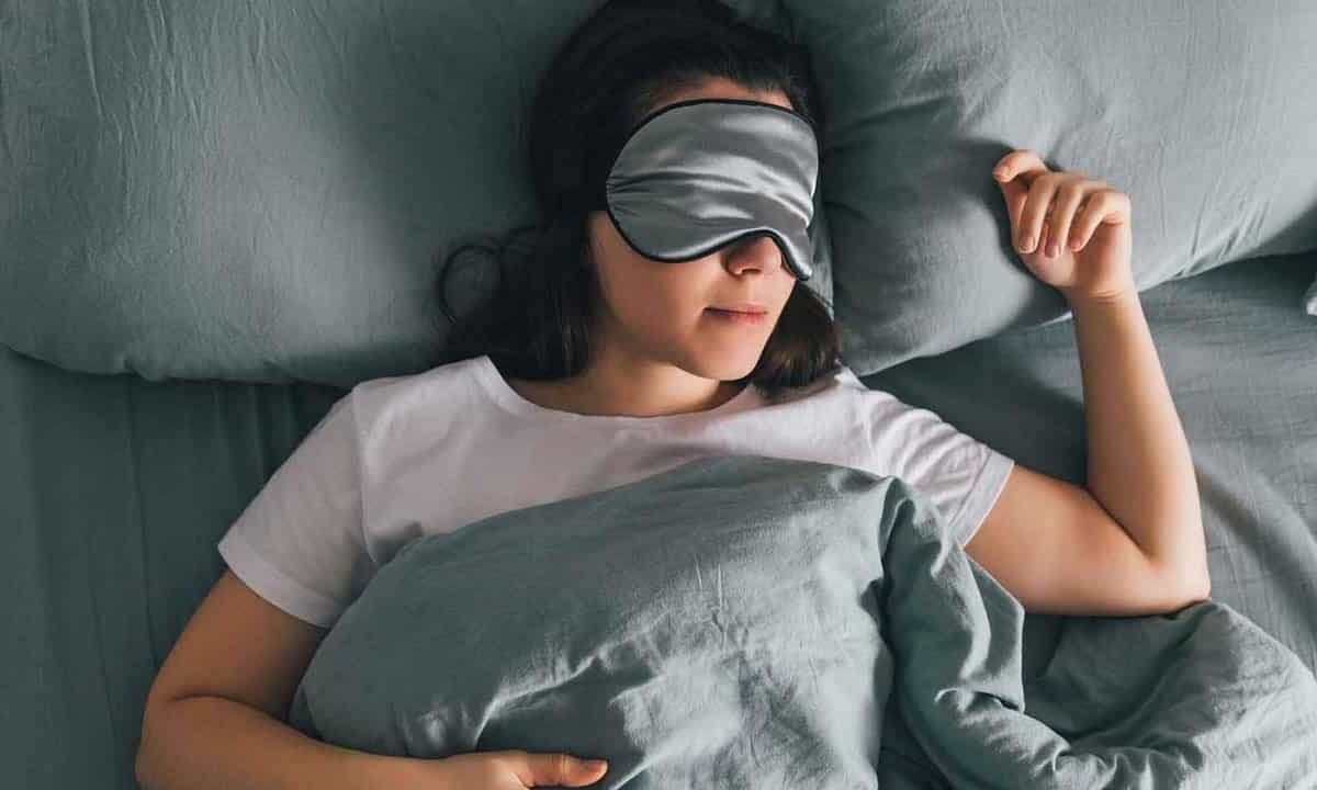 Astro Tips for bad dreams: गुड लक के लिए रात को जरूर करें ये उपाय, नहीं आएंगे बुरे सपने