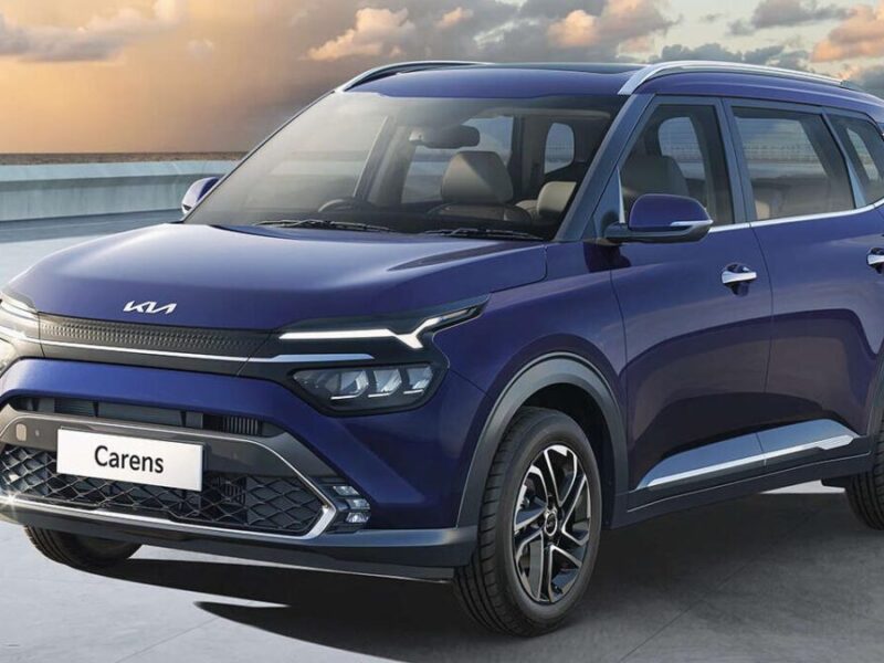 Kia Carens EV: मार्केट में हलचल मचा देगी किआ कैरेंस ईवी, जानें कीमत और कितनी है रेंज?
