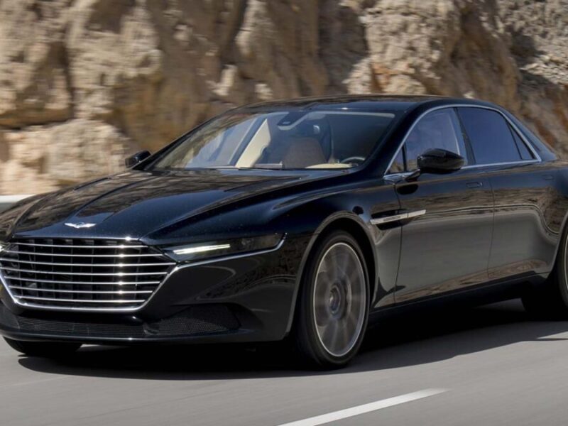 Luxury Sedan Cars: जानिए किन लक्ज़री कारों ने लूट लिया दिल, कैसे हैं इनके फीचर्स और रेंज?