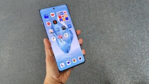 OnePlus 12R Price Drop: वनप्लस 12आर मिल रहा इतने सस्ते में, यहां मिल रही बेस्ट डील