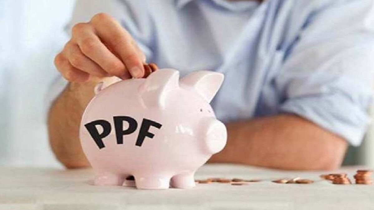 PPF Calculator: हर महीने इतनी रकम पर 15 साल बाद पीपीएफ से कितना रुपया मिलेगा