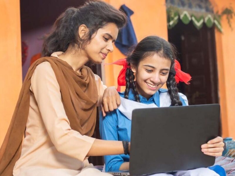Post Office SSY Scheme: डाकघर में खुलवाएं सुकन्‍या समृद्धि योजना खाता, इतना होगा फायदा