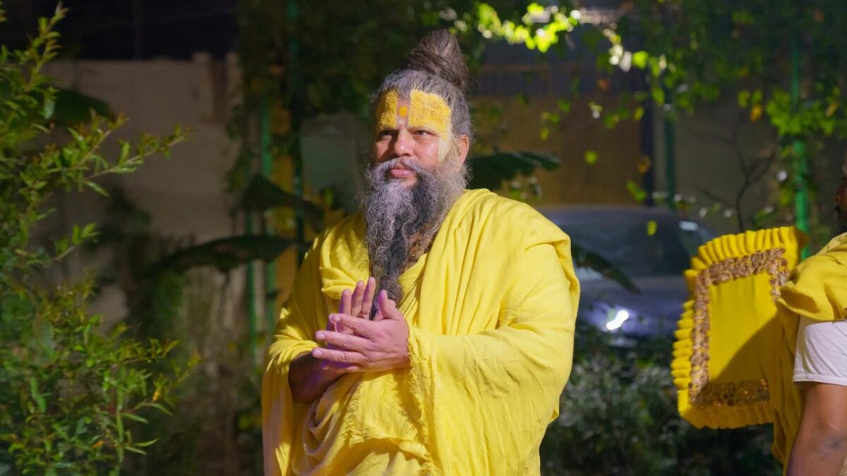Premanand Ji Maharaj on daughter: बेटी के घर खाना खाएं या नहीं, जानें क्या बोले प्रेमानंद जी महाराज