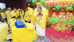 Premanand Ji Maharaj on parents: बच्चों को समय न देना क्या सही है? जानें प्रेमानंद जी महाराज ने कैसे समझाया