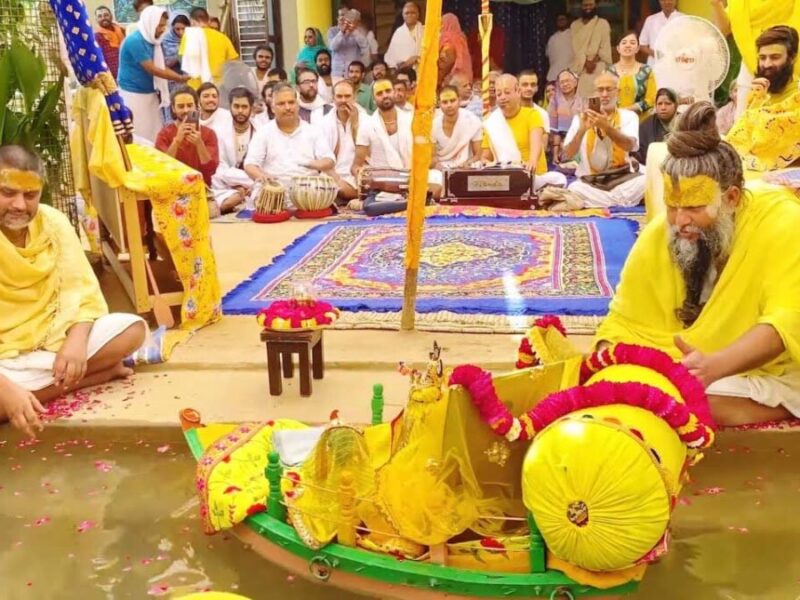 Premanand Ji के ये मंत्र आपको दुर्घटनाओं से बचाएंगे