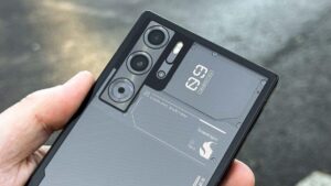 Red magic 9 Pro: मैजिक 9 प्रो स्मार्टफोन गेमिंग के लिए है बेस्ट, जानें इसकी कीमत