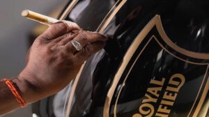 Royal Enfield: 2025 में रॉयल एनफील्ड लॉन्च करेगा 5 मोटरसाइकिल, क्या होगी इनकी खासियत?