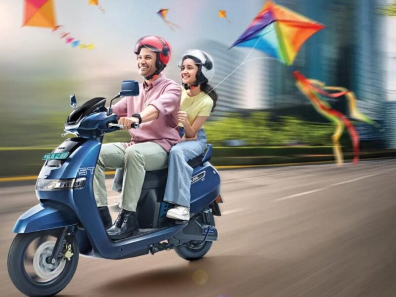 TVS iQube: इस इलेक्ट्रिक स्कूटर की माइलेज के बारे में जानकार आप हो जाएंगे हैरान, ऐसे हैं इसके फीचर्स
