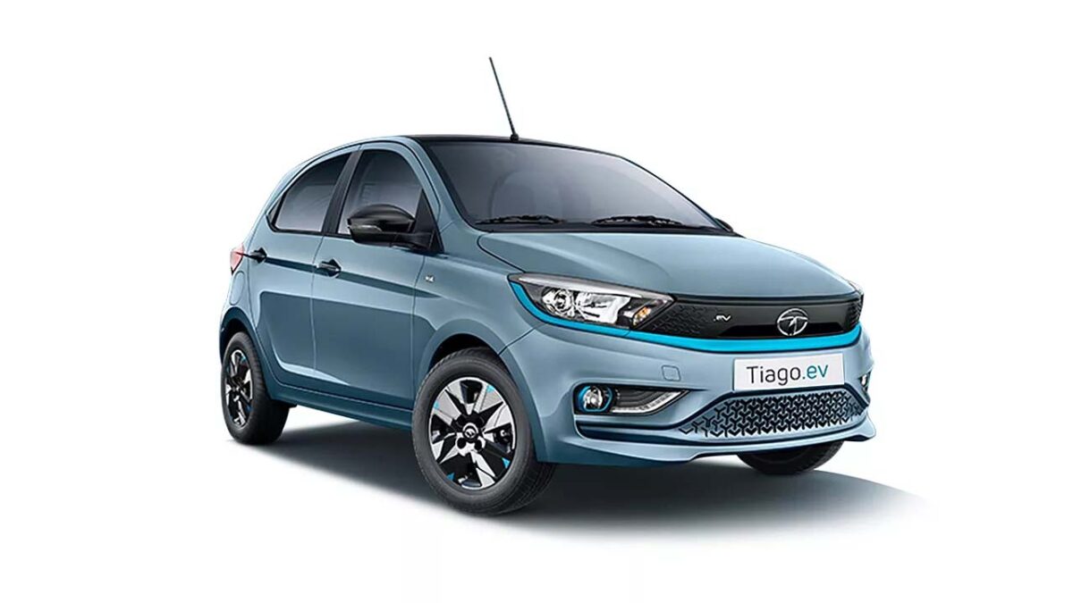 Tata Tiago EV: टाटा टियागो ईवी पर मिल रहा ऑफर, जानें इसकी खासियतें