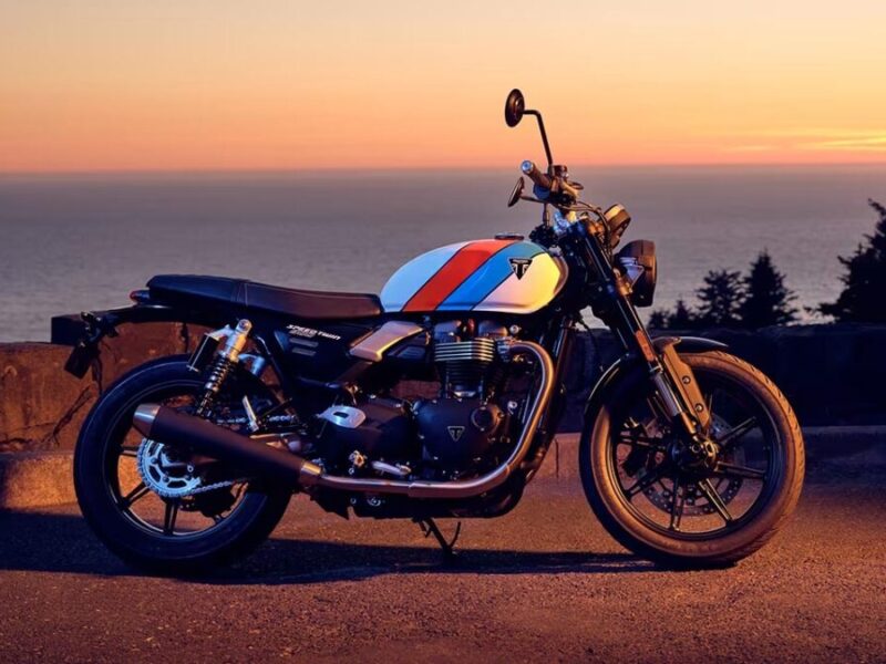Triumph Speed Twin 900: बहुत खास है ट्रायम्फ स्पीड ट्विन 900, लगती है पुराने दोस्त जैसी जानें इसके फीचर्स