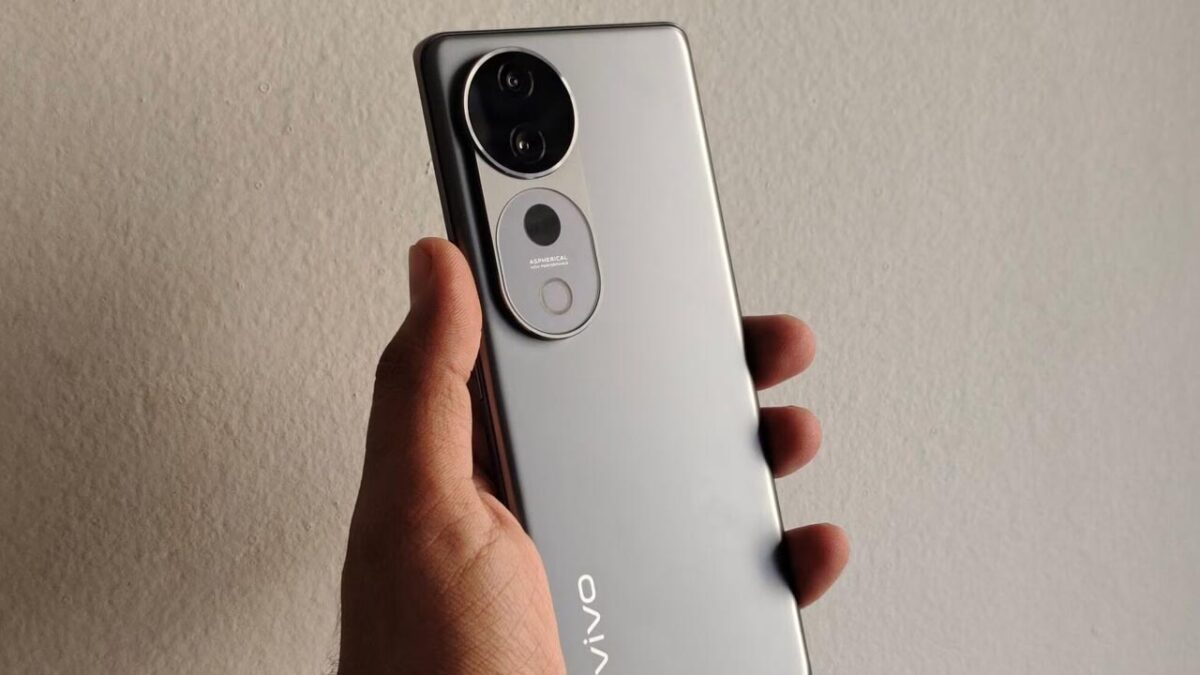 Vivo T3 Ultra Price: फ्लिपकार्ट सेल में 30 हजार से कम की कीमत में मिल रहा ये स्मार्टफोन