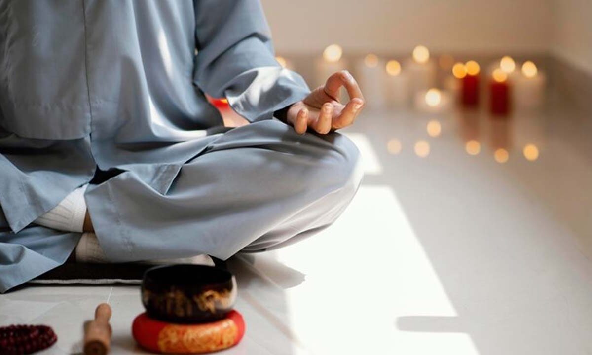 Mantras for a Happy Life: सुखी जीवन के क्‍या मंत्र हैं? क्‍या हम वास्‍तव में खुद को अशांत करने में जुटे हैं