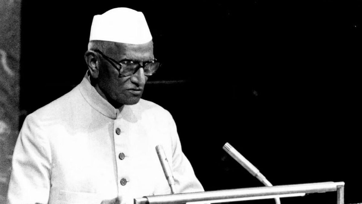 Budget: जानिए किस वित्त मंत्री ने सबसे ज्यादा बार बजट पेश किया? 1 Budget: जानिए किस वित्त मंत्री ने सबसे ज्यादा बार बजट पेश किया?