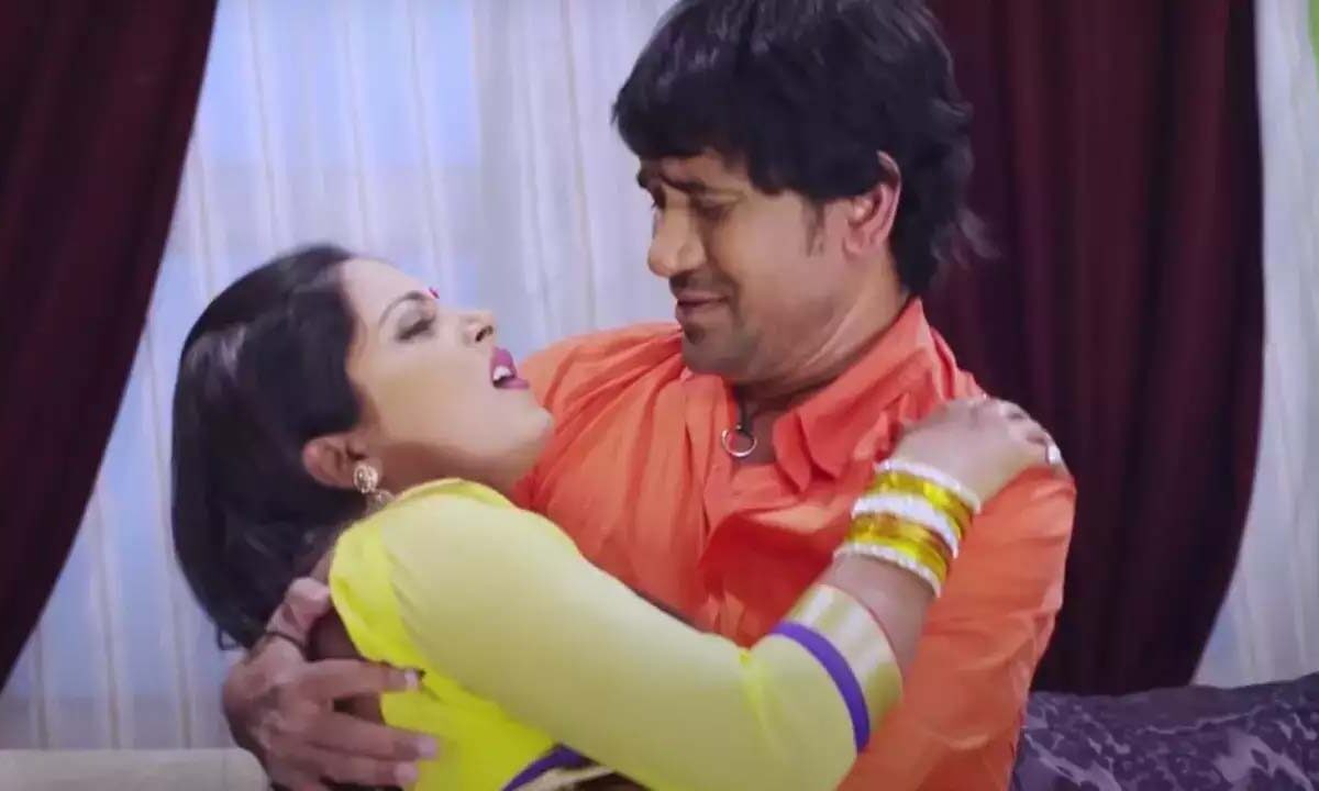 Bhojpuri Song Daal Dihani: भोजपुरी गाने में निरहुआ और अंजना सिंह ने किया ये काम!