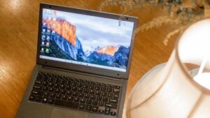 Flipkart offer price on Laptops: कम दाम में फ्लिपकार्ट से खरीद लें ये लैपटॉप, जानिए कैसे हैं स्पेसिफिकेशन