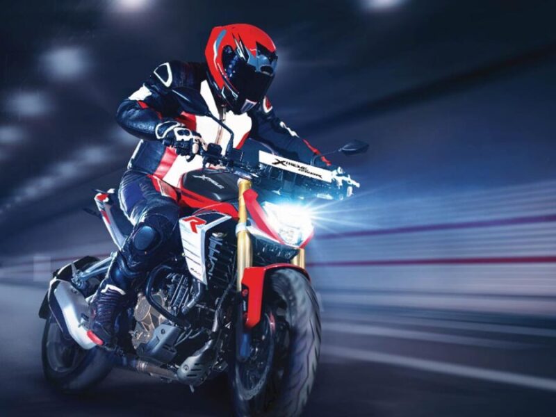 Hero Bikes दे रहीं रॉयल एनफील्ड को टक्कर, फीचर्स के मामले में भी हैं अव्वल