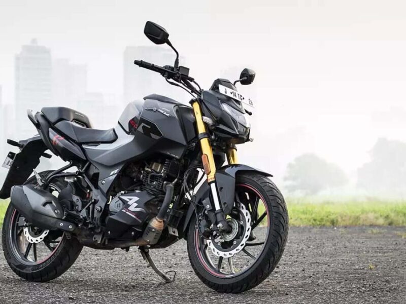 50 किमी का माइलेज दे रही Hero Xtreme 160R 4V, जानिए क्‍यों खास है ये बाइक?