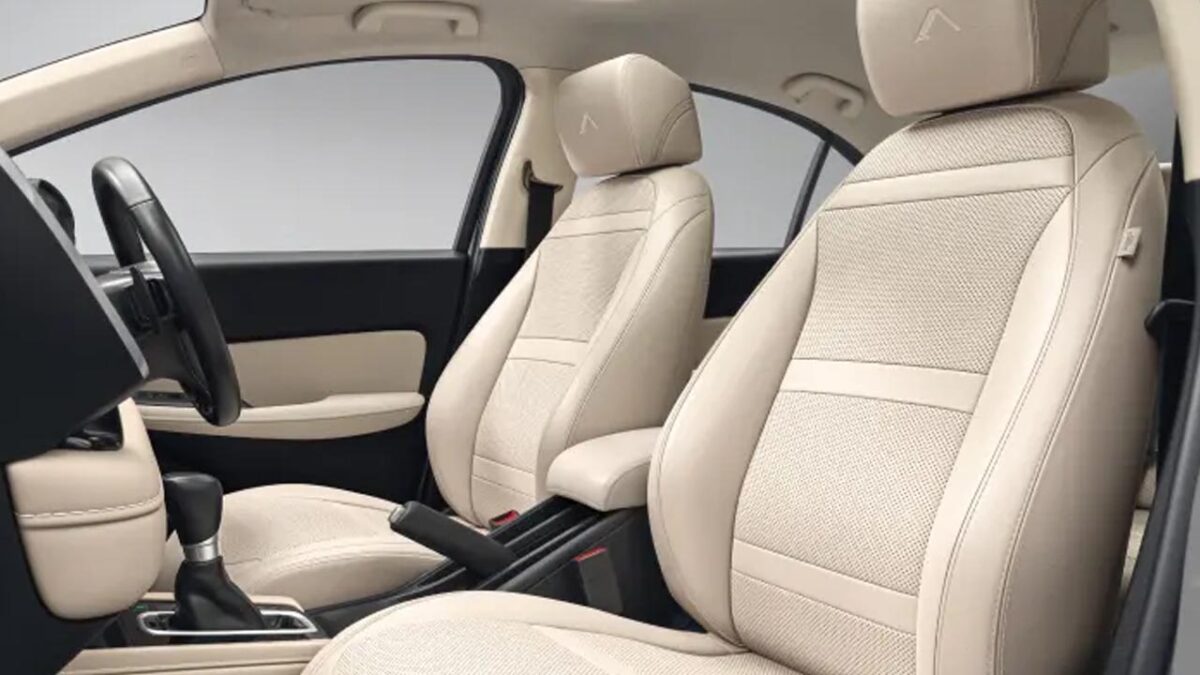 Honda City Apex: प्रीमियम सेडान सेगमेंट के लिए लॉन्च हुई होंडा सिटी एपेक्स एडिशन, जानें कीमत और फीचर्स