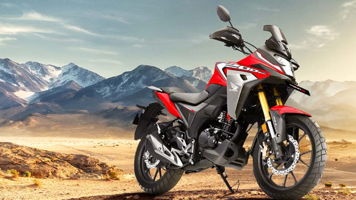 मार्केट में Honda NX 200 ने मचा दी हलचल, ऐसा है इसका इंजन और फीचर्स