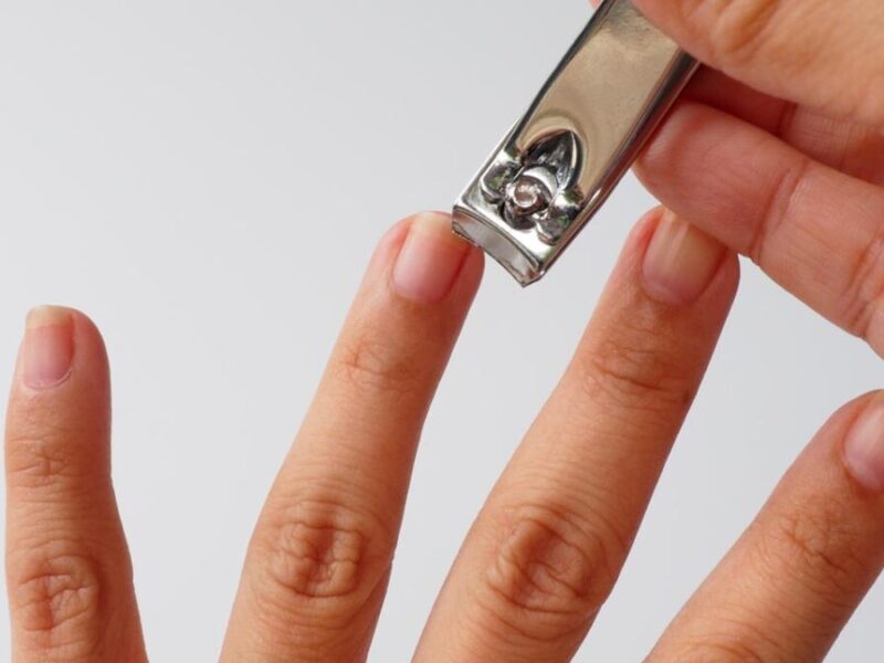 Nail Cutting Astro Tips: किस दिन नाखून काटने चाहिए और किस दिन नहीं? जानें क्या होता है असर?
