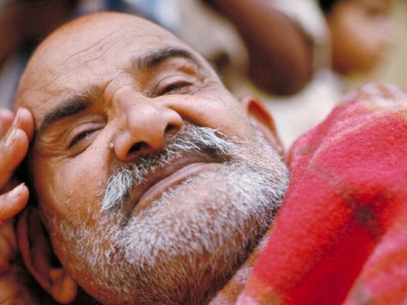 Neem Karoli Baba: ऐसे लोगों से सफलता कोसों रहती है दूर, जानें क्या कहते हैं नीम करोली बाबा