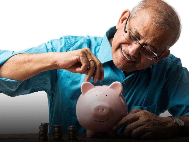 SCSS या Senior Citizen FD दोनों में से किस पर मिल रहा है अधिक रिटर्न?