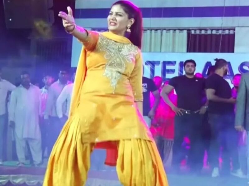 हरियाणवी डांस पर Sapna Choudhary ने दिखाए ऐसे कातिलाना डांस मूव्स, आप भी देखें वीडियो