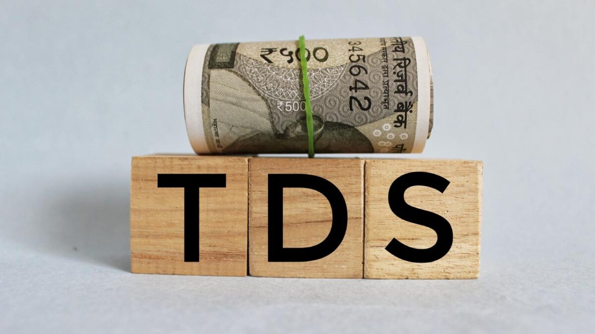 TDS Deduction: जानिए बजट 2025 में बैंक एफडी के ब्याज पर कितना कटेगा टीडीएस?