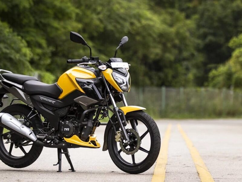 TVS Raider 125: सड़कों पर बिखेर रही जलवा, दमदार इंजन के साथ लुक में भी है शानदार