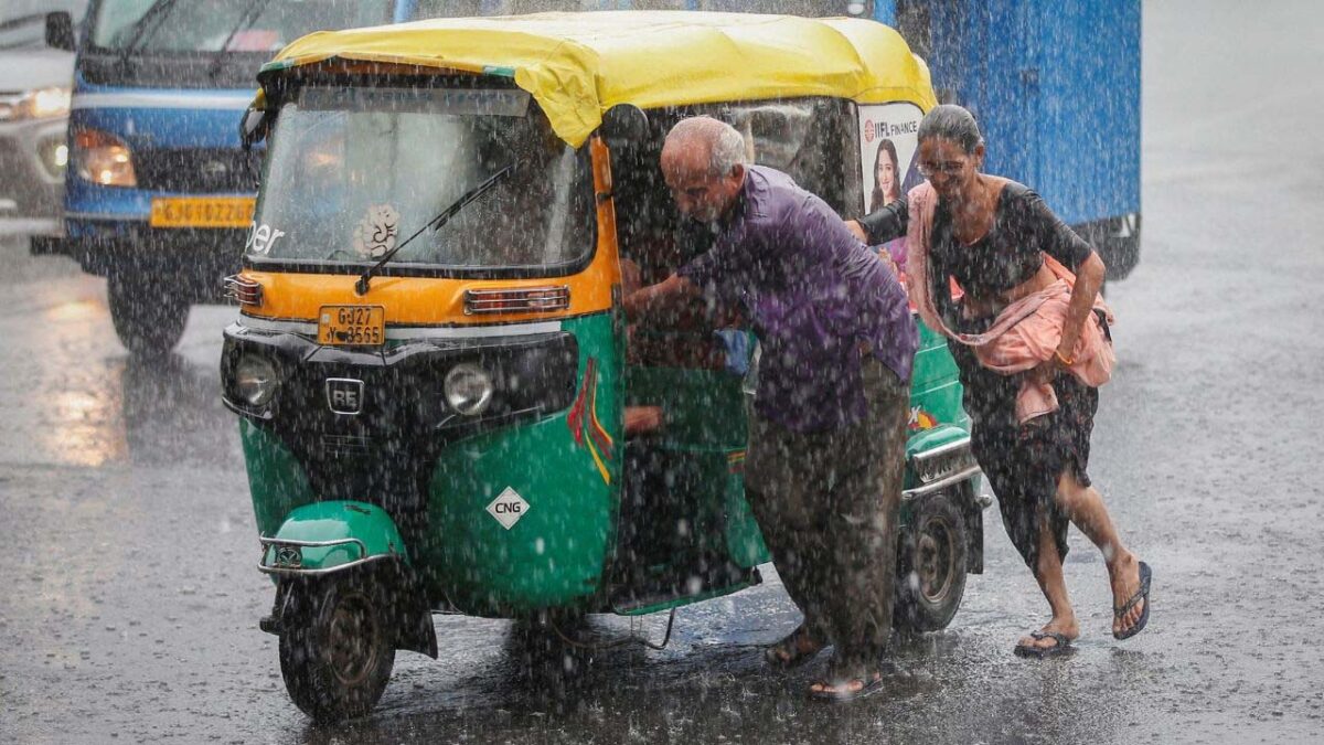 आज का Weather Forecast क्‍या कहता है? देश में कैसा रहेगा मौसम का हालचाल जानिए