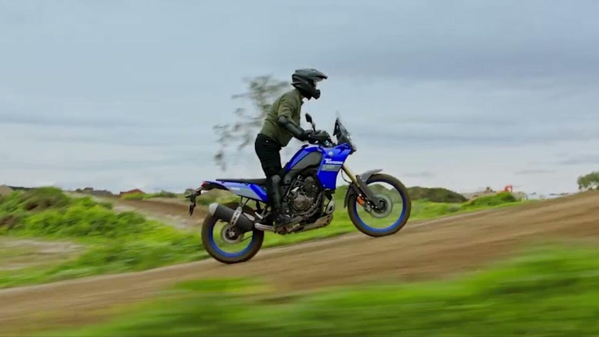 Yamaha XSR 155: यामाहा की ये बाइक देती है इतनी माइलेज कि हैरान हो जाएंगे आप